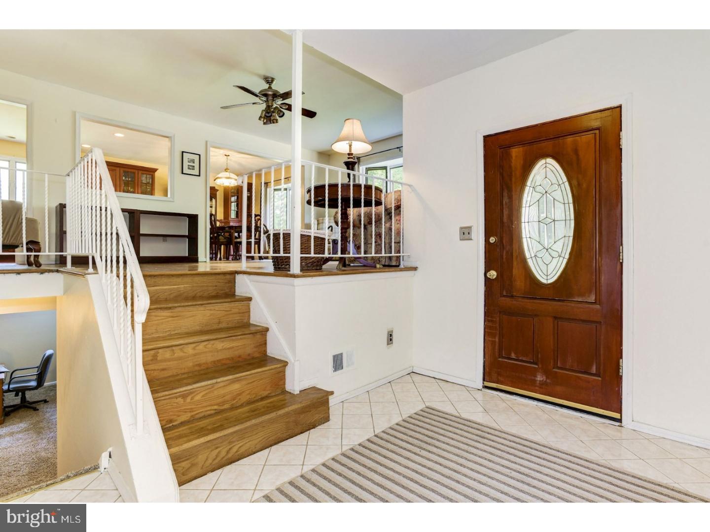 213 Valley Forge Road Cinnaminson, NJ 08077 - Photo 2 of 15 Foyer