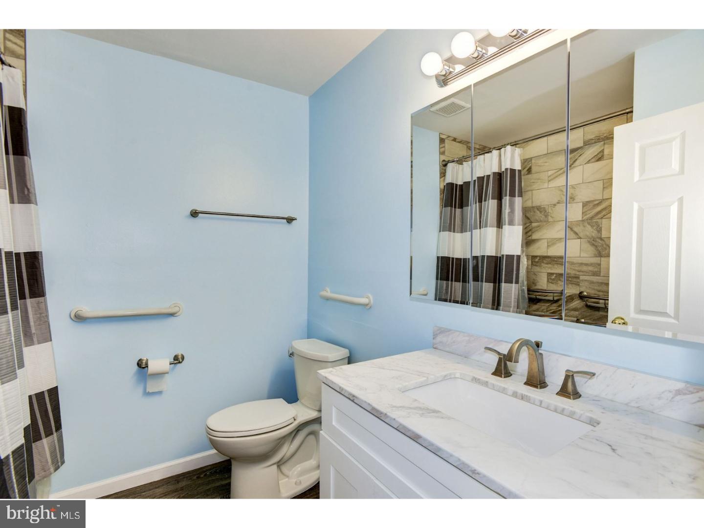 213 Valley Forge Road Cinnaminson, NJ 08077 - Photo 10 of 15 Bathroom