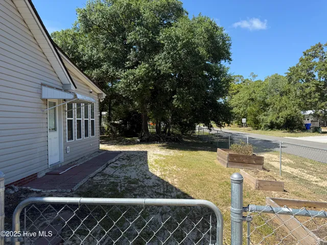 $2,300 | 1308 East Oak Island Drive, Oak Island, NC 28465