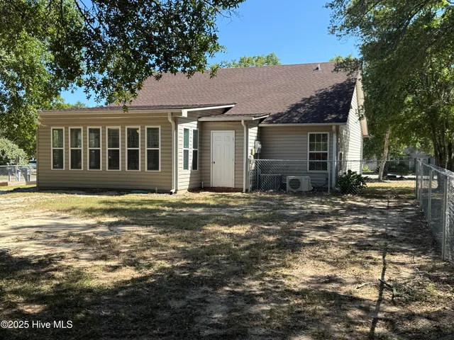 $2,300 | 1308 East Oak Island Drive, Oak Island, NC 28465