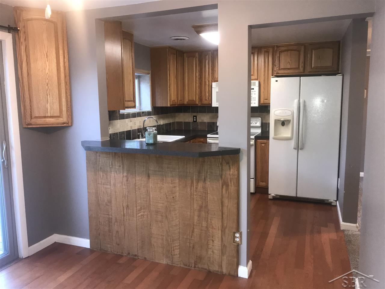 3895 Lone Road Freeland, MI 48623 - Photo 7 of 15 31391220-6.JPG