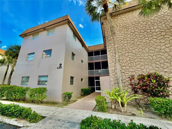 $1,900 | 2461 Southwest 82nd Avenue, Unit 103, Davie, FL 33324