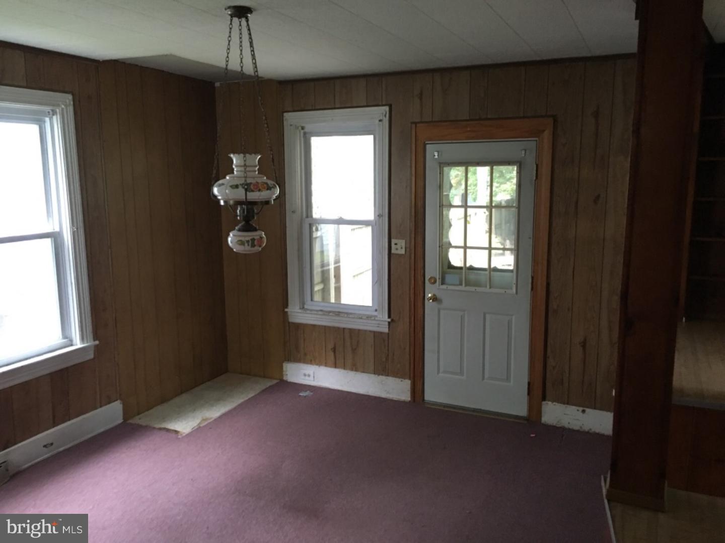 811 Durham Road Riegelsville, PA 18077 - Photo 5 of 17 Dining Room