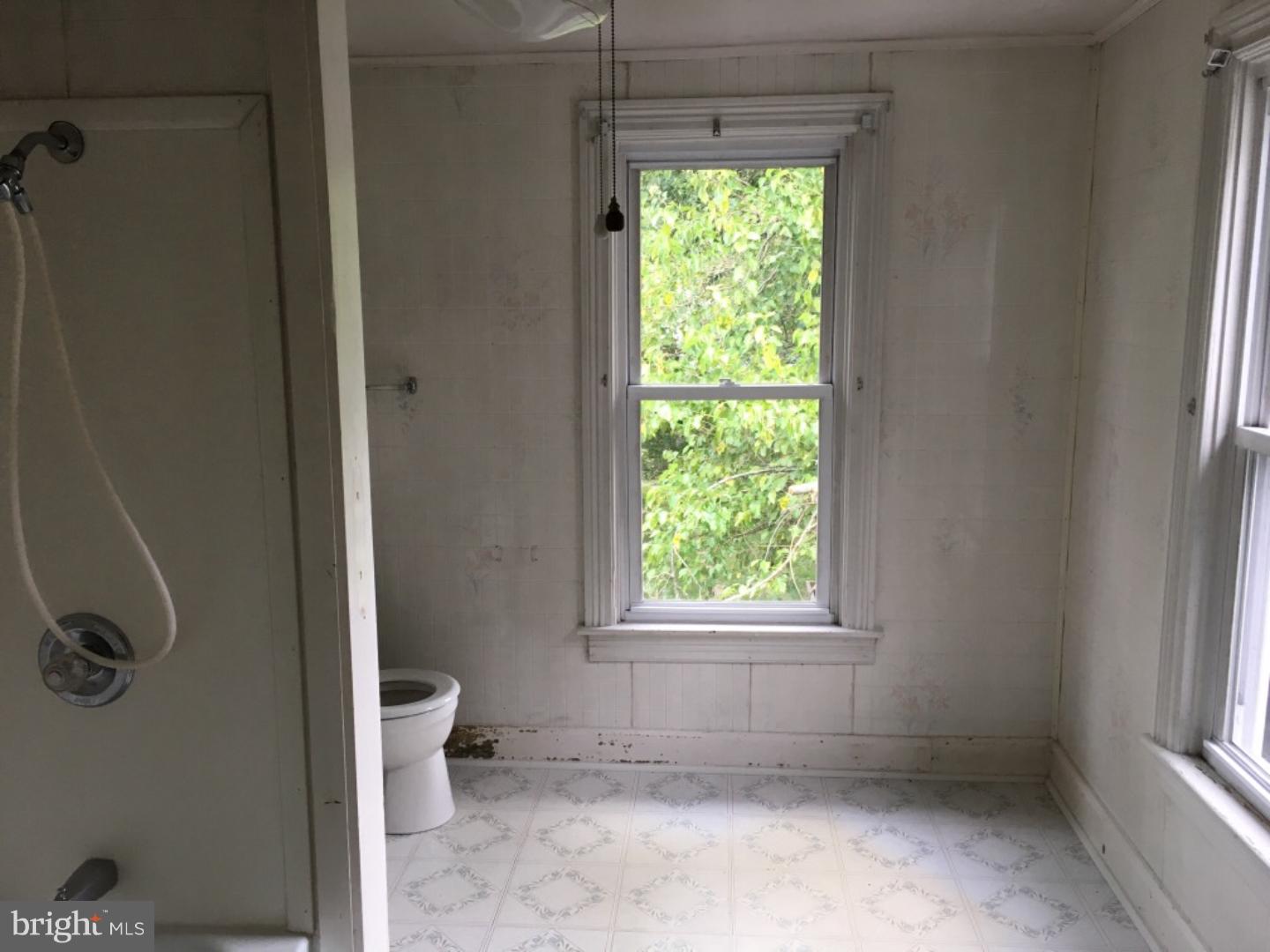 811 Durham Road Riegelsville, PA 18077 - Photo 8 of 17 Bathroom