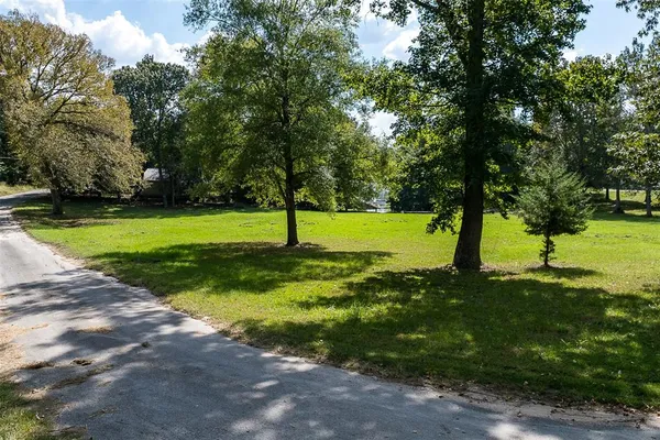 $215,000 | 2524 Tanglewood Drive, Athens, TX 75752