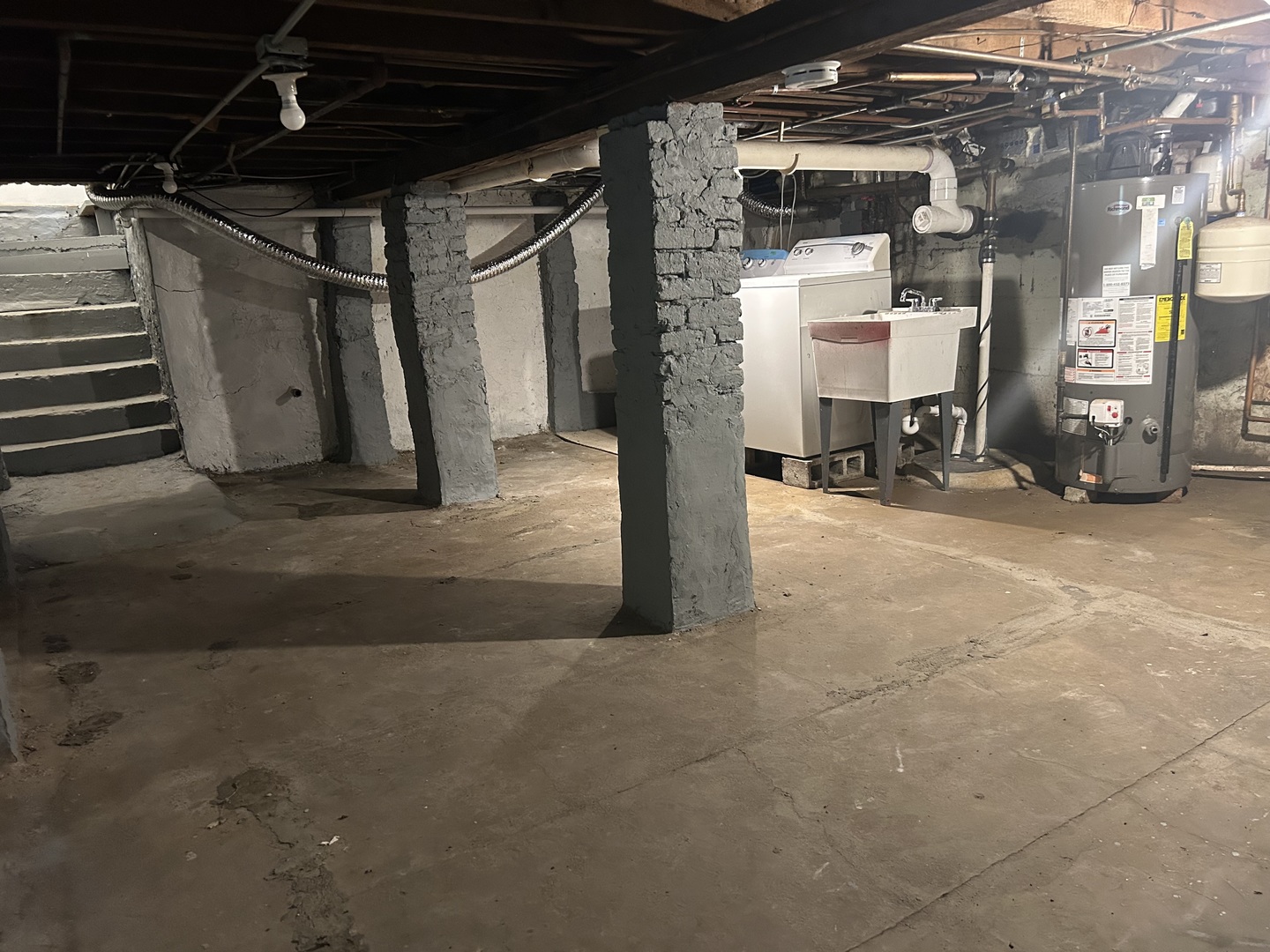 6232 Washington Street Chicago Ridge, IL 60415 - Photo 26 of 33 a view of a garage