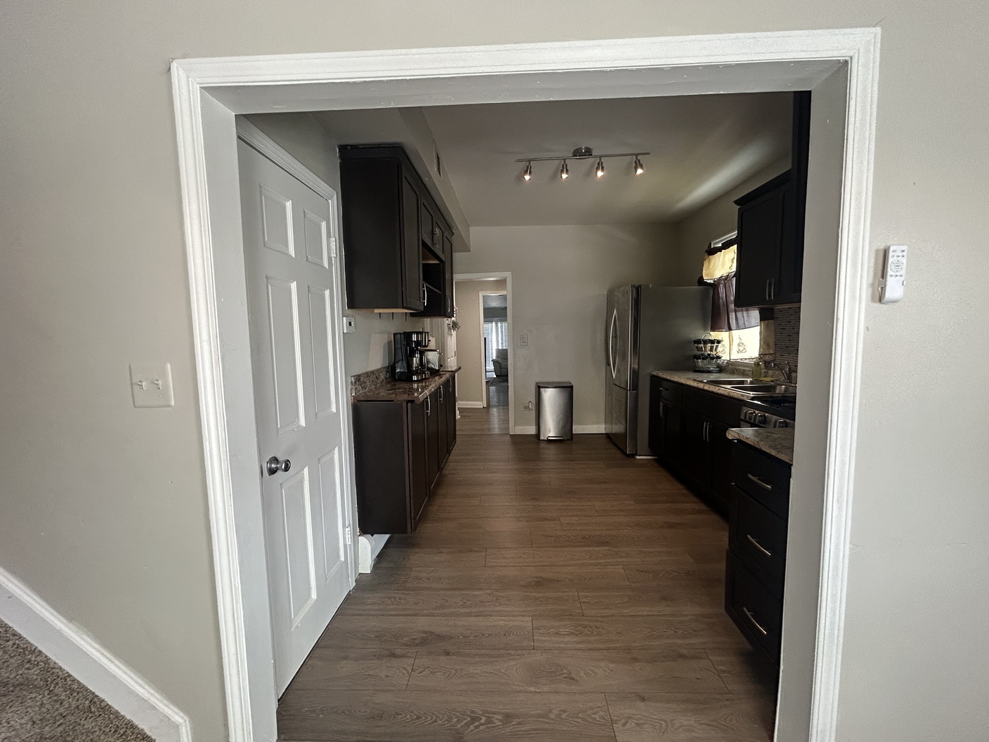 6232 Washington Street Chicago Ridge, IL 60415 - Photo 6 of 33 a view of a kitchen from the hallway
