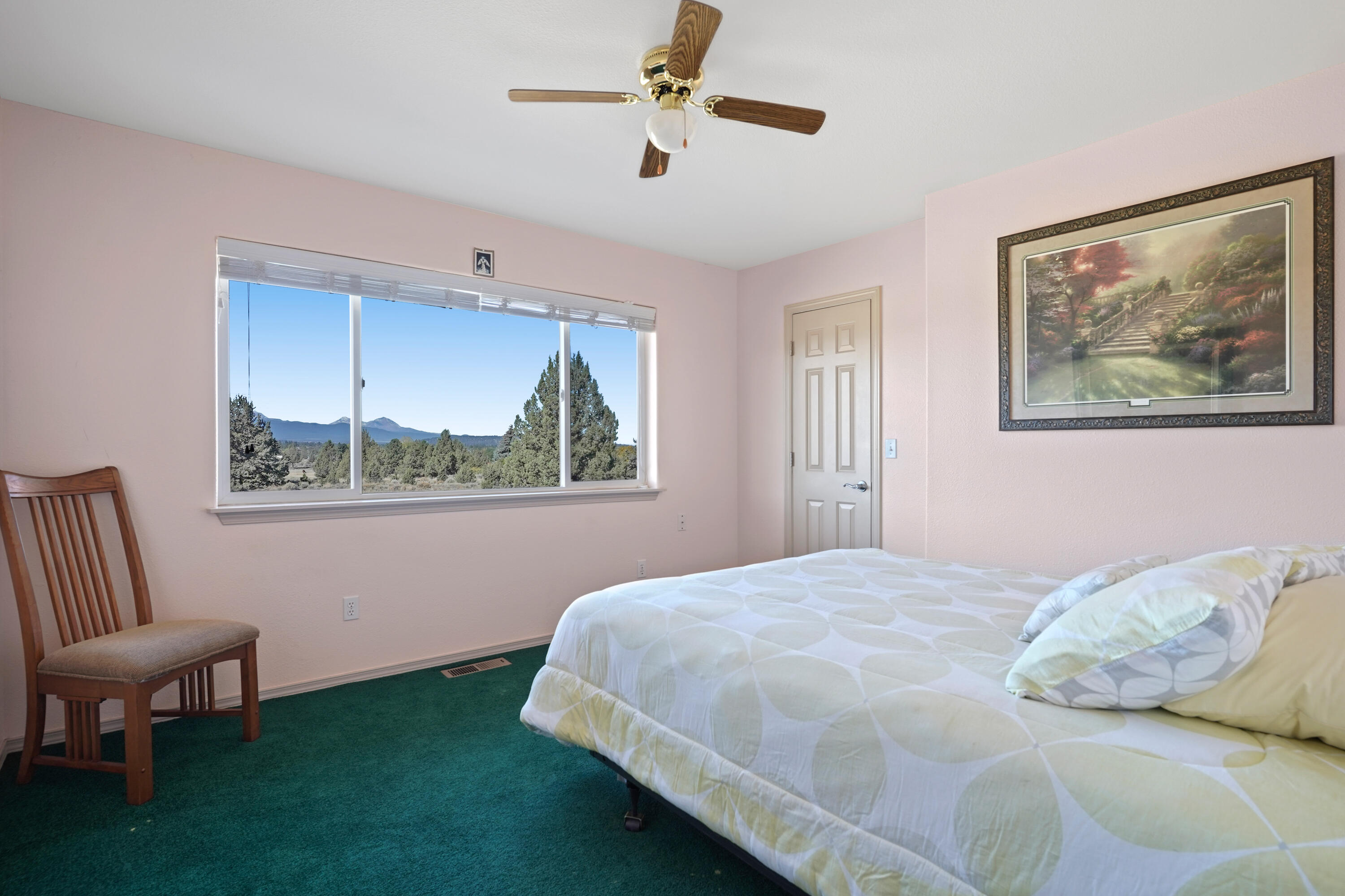 61530 Ward Road Bend, OR 97702 - Photo 19 of 43 Main Primary Bedroom