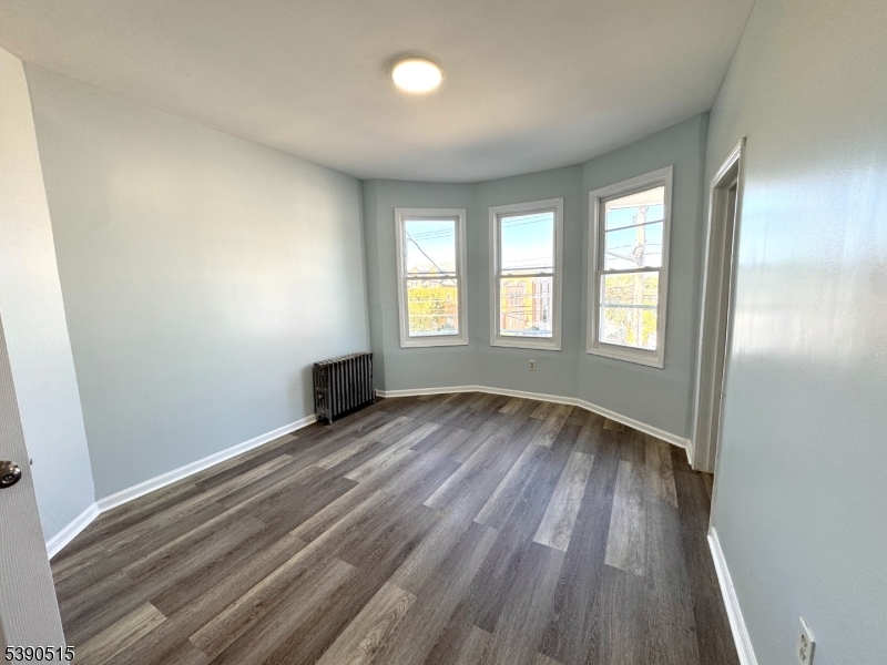 532 Grove Street Irvington, NJ 07111 - Photo 5 of 14