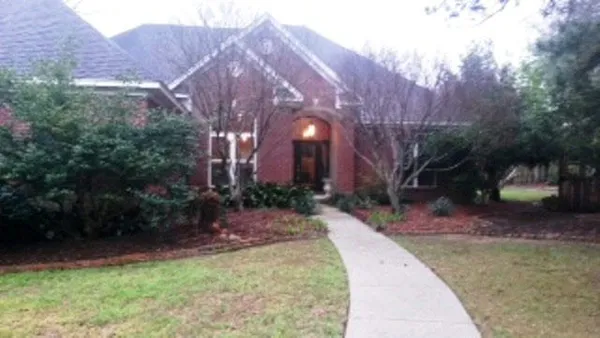 $1,900 | 20308 Beecher Street, Fairhope, AL 36532