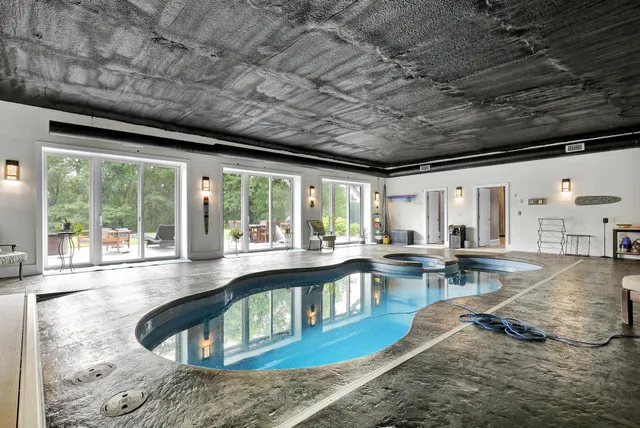 $1,100,000 | 7074 South Ainger Road, Olivet, MI 49076