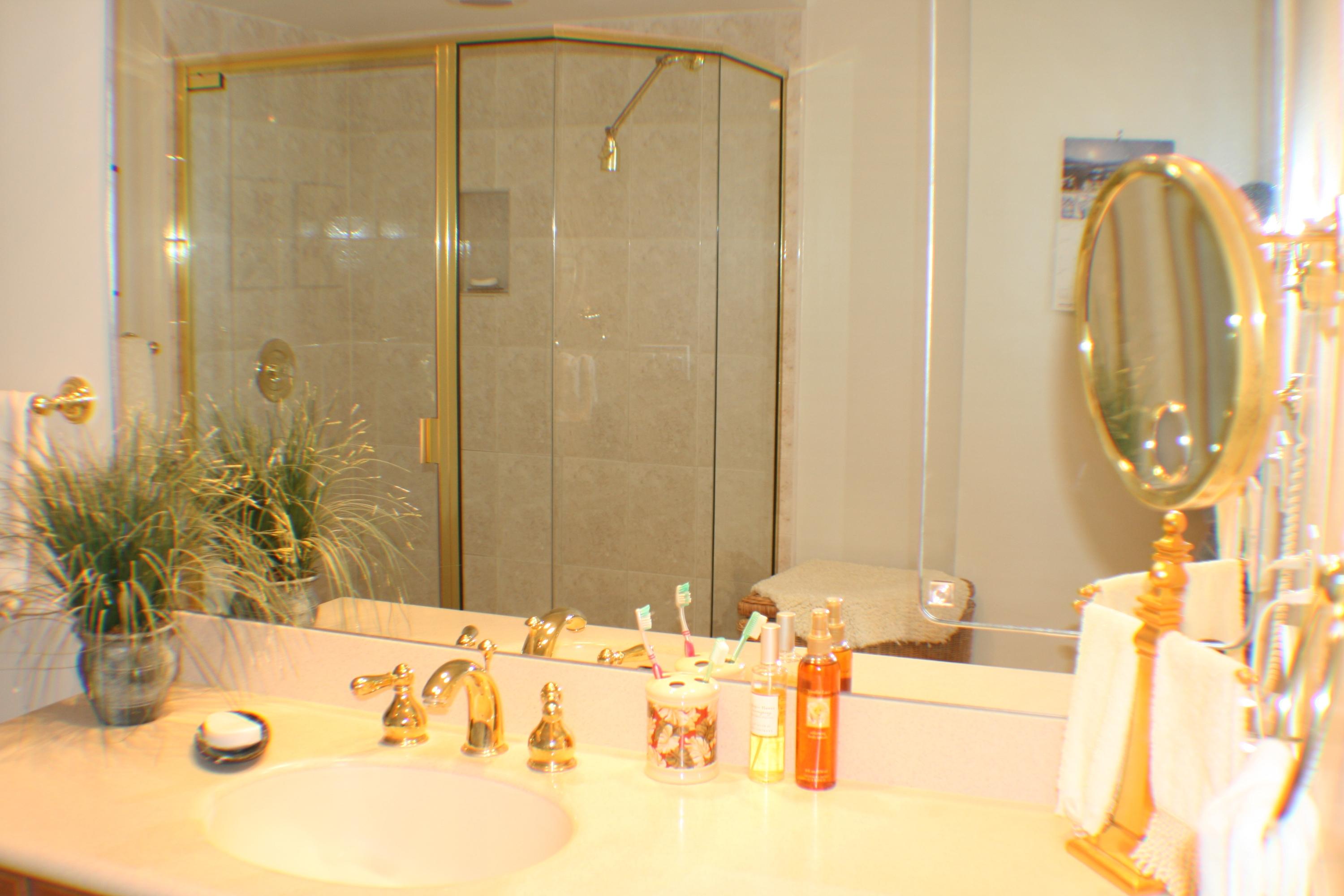 951 De Soto Road, Unit 328 Boca Raton, FL 33432 - Photo 11 of 22 Master Bathroom