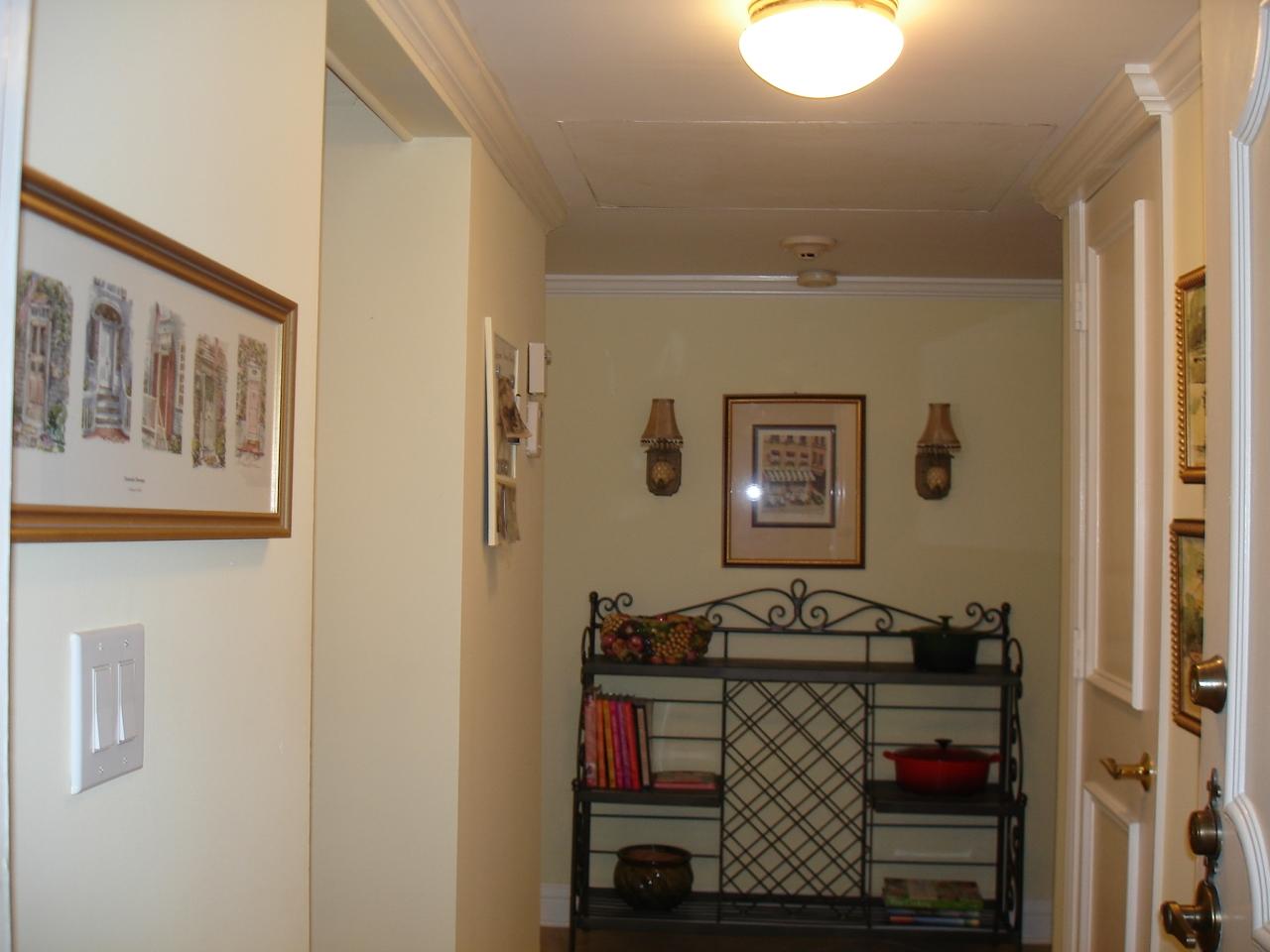 951 De Soto Road, Unit 328 Boca Raton, FL 33432 - Photo 2 of 22 Foyer