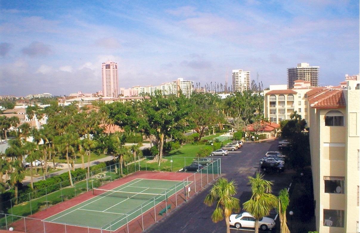951 De Soto Road, Unit 328 Boca Raton, FL 33432 - Photo 21 of 22 Tennis Courts
