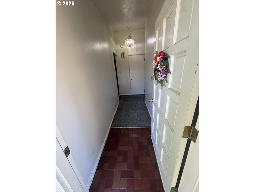 401 3rd Street La Grande, OR 97850 - Photo 3 of 47