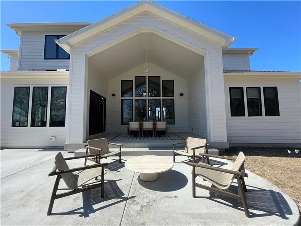 $1,385,772 | 16063 South Twilight Lane, Olathe, KS 66062