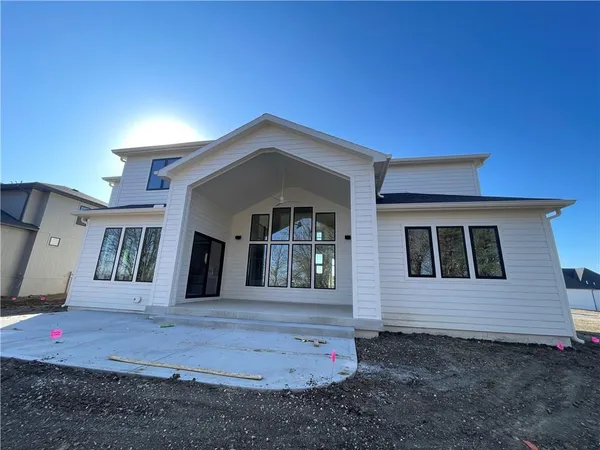 $1,385,772 | 16063 South Twilight Lane, Olathe, KS 66062