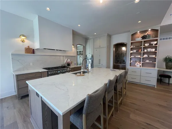 $1,385,772 | 16063 South Twilight Lane, Olathe, KS 66062