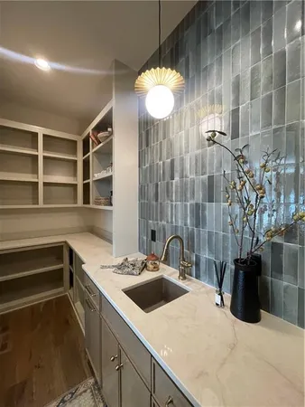 $1,385,772 | 16063 South Twilight Lane, Olathe, KS 66062