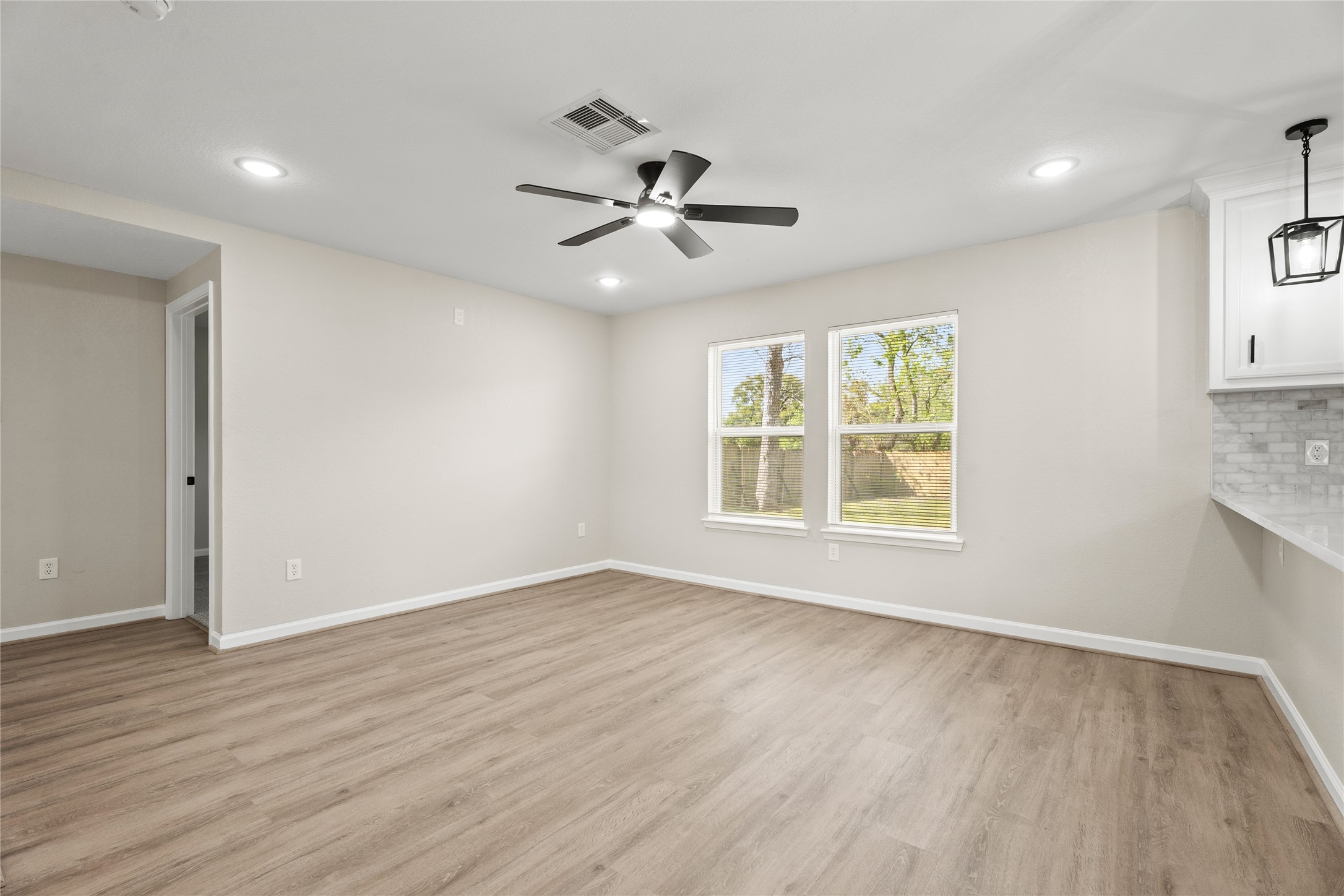 1708 Miami Road Pasadena, TX 77502 - Photo 2 of 12