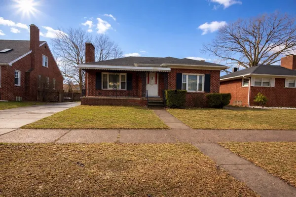 $142,500 | 981 Harrison Boulevard, Lincoln Park, MI 48146