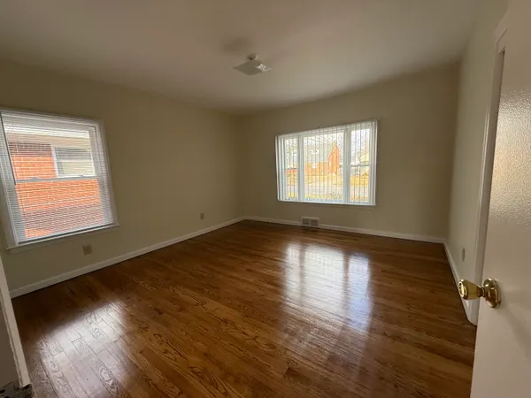 $142,500 | 981 Harrison Boulevard, Lincoln Park, MI 48146