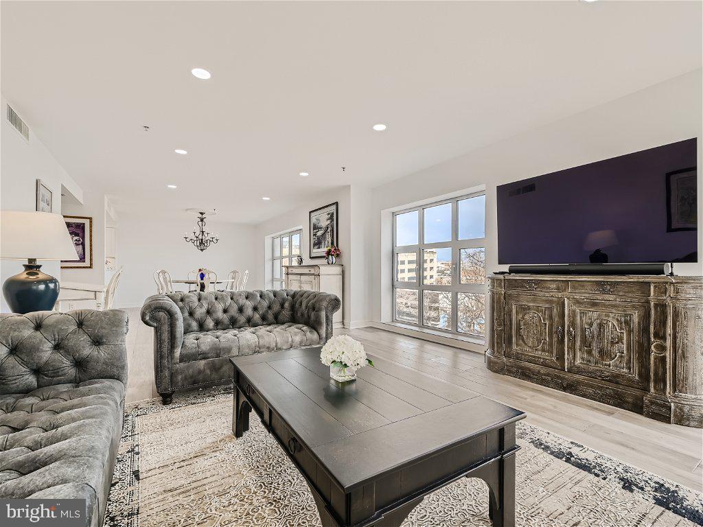 250 President Street, Unit 211 Baltimore, MD 21202 - Photo 14 of 52