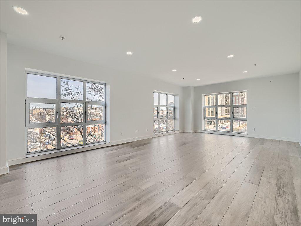 250 President Street, Unit 211 Baltimore, MD 21202 - Photo 42 of 52