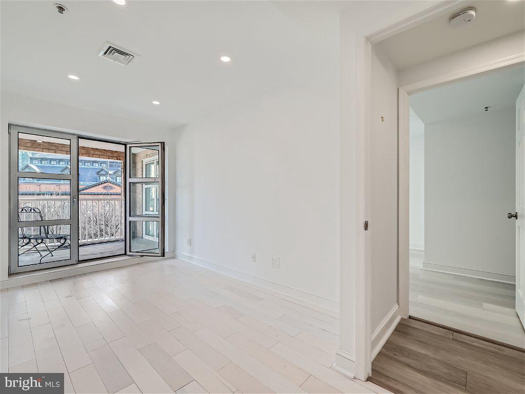 250 President Street, Unit 211 Baltimore, MD 21202 - Photo 51 of 52