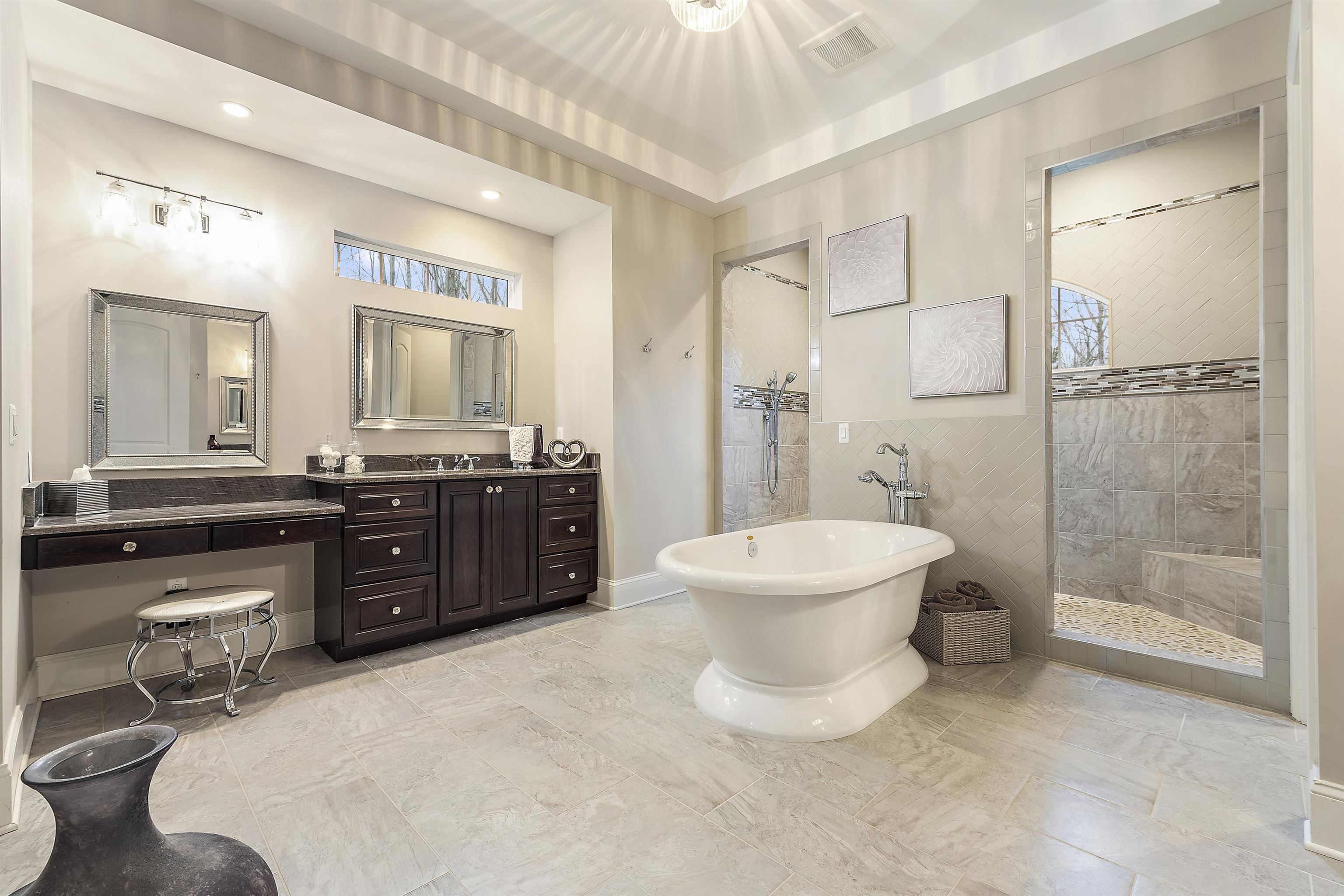 7671 Maple Ridge Drive Clarkston, MI 48346 - Photo 30 of 94 1898840-29.JPG