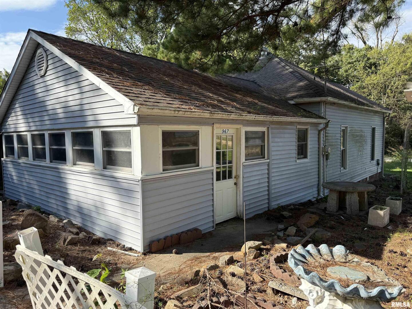 967 Bunker Street Equality, IL 62934 - Photo 2 of 23 a view of a house with a yard