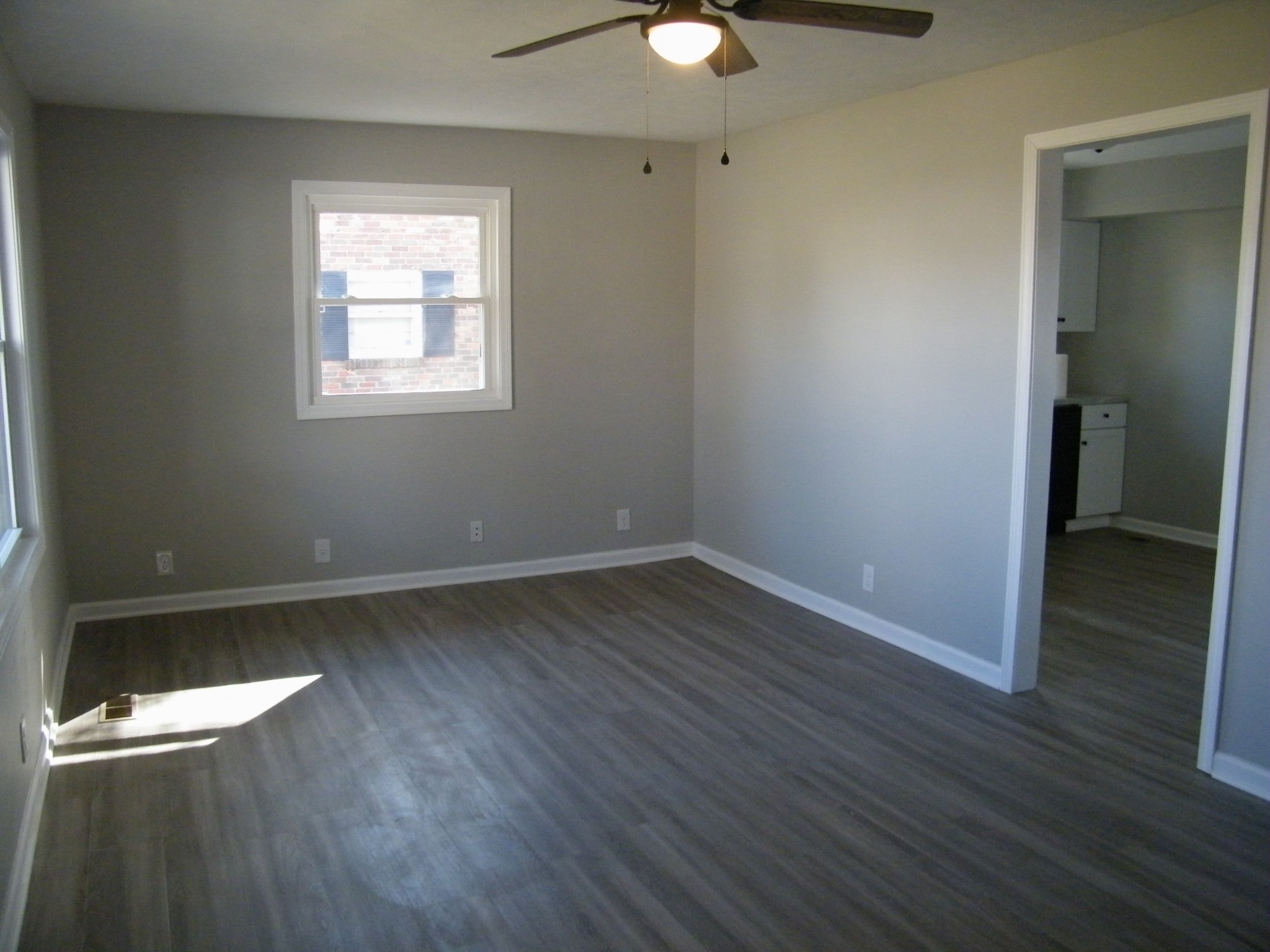 709 Haley Street Lafayette, TN 37083 - Photo 4 of 16 Gallery Image 4