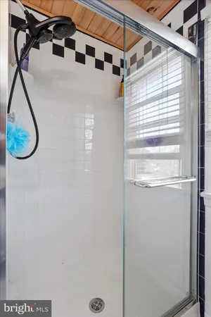 $679,999 | 305 North Red Hill Road, Martinsburg, WV 25401