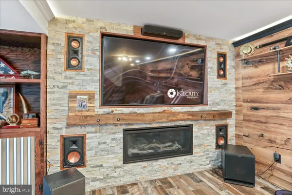 $679,999 | 305 North Red Hill Road, Martinsburg, WV 25401