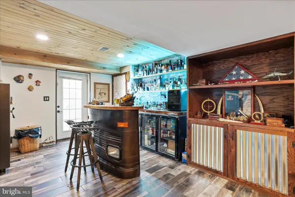 $679,999 | 305 North Red Hill Road, Martinsburg, WV 25401