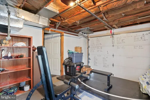 $679,999 | 305 North Red Hill Road, Martinsburg, WV 25401