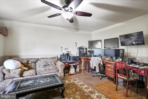 $679,999 | 305 North Red Hill Road, Martinsburg, WV 25401