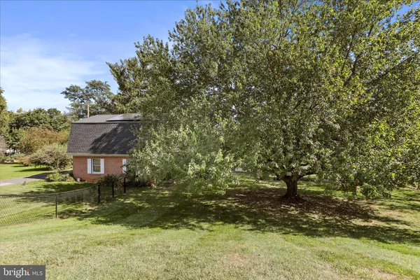 $679,999 | 305 North Red Hill Road, Martinsburg, WV 25401