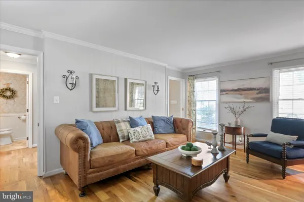 $679,999 | 305 North Red Hill Road, Martinsburg, WV 25401