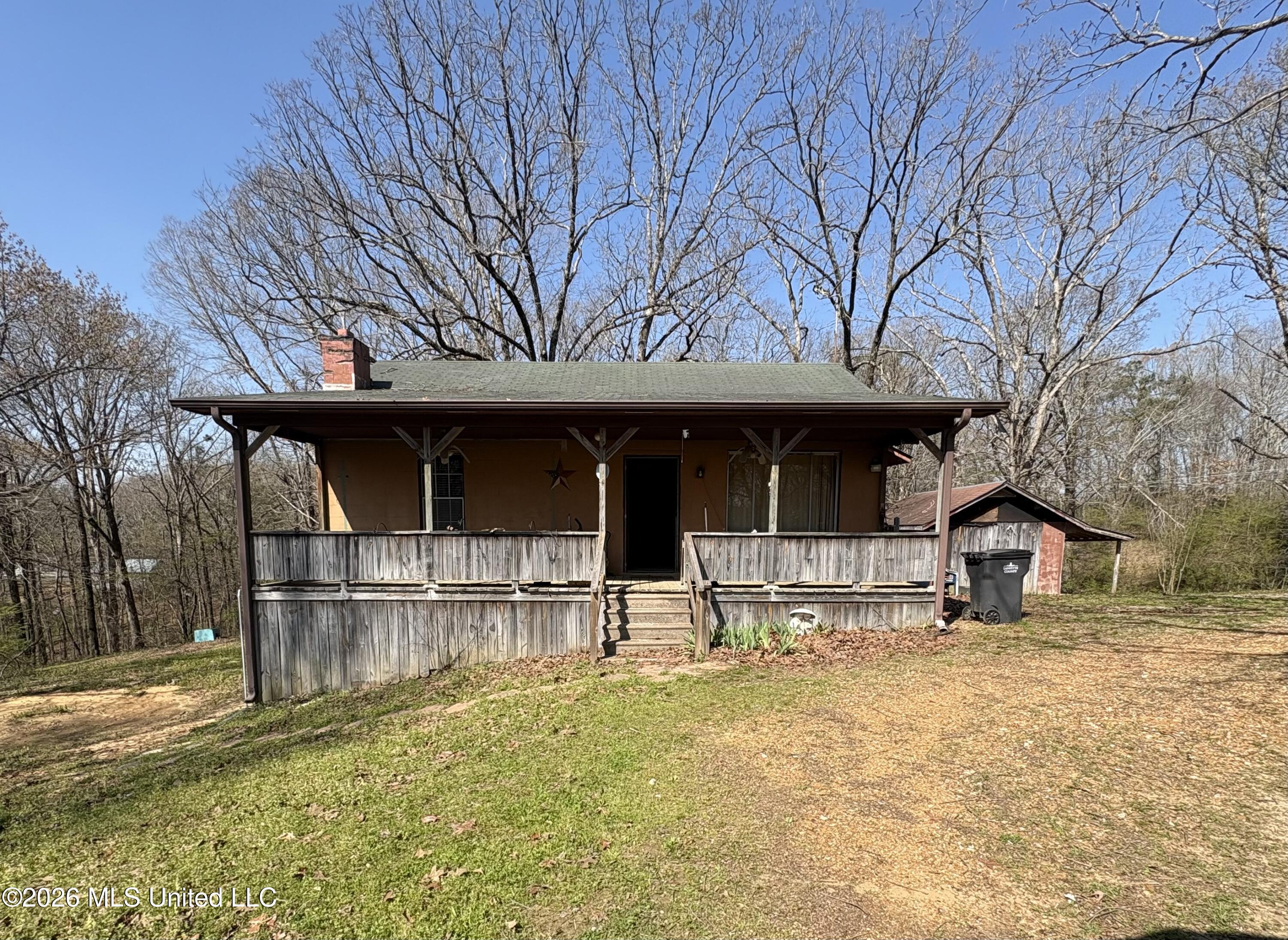 8 County Road 529 Como, MS 38619 - Photo 1 of 32 05_IMG_9402