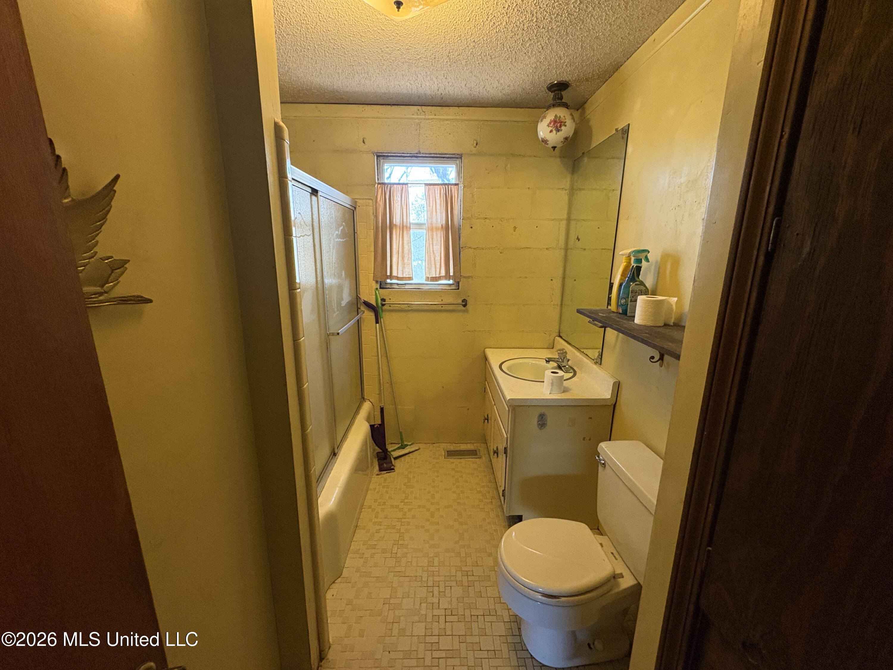 8 County Road 529 Como, MS 38619 - Photo 14 of 32 03_IMG_9431