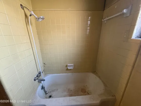 $99,000 | 8 County Road 529, Como, MS 38619