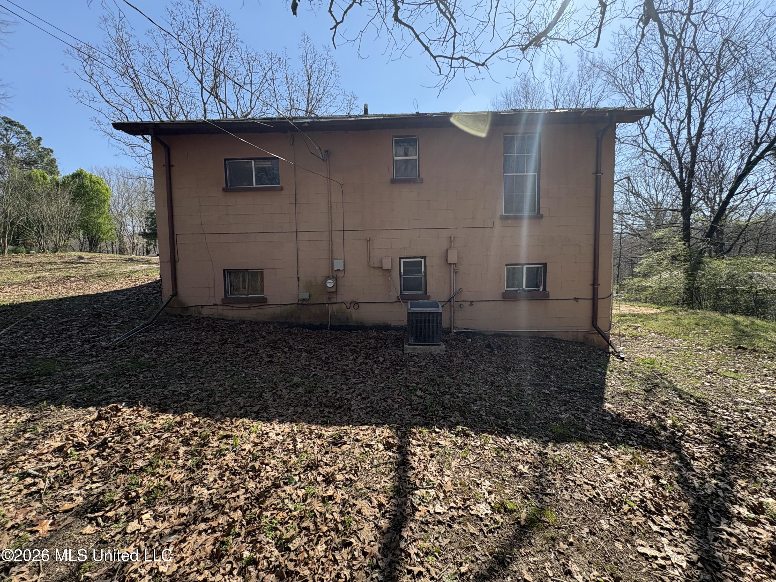 8 County Road 529 Como, MS 38619 - Photo 30 of 32 29_IMG_9408