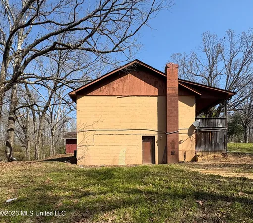 $99,000 | 8 County Road 529, Como, MS 38619