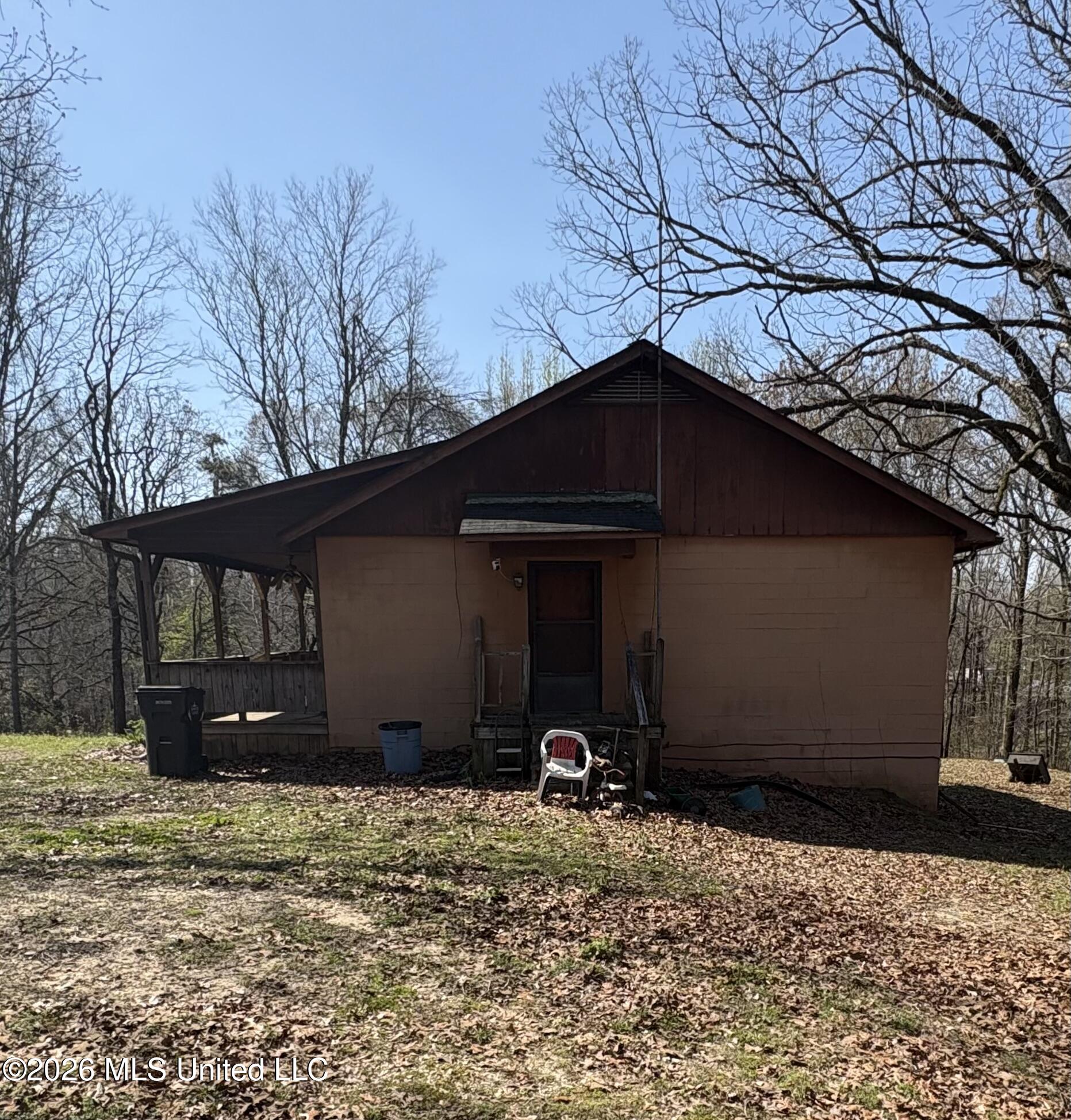 8 County Road 529 Como, MS 38619 - Photo 4 of 32 31_IMG_9404