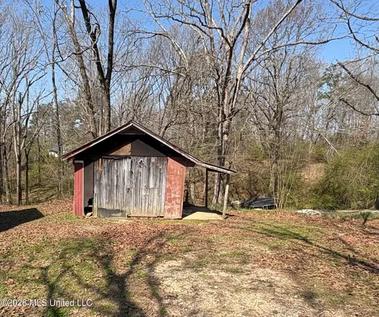 $99,000 | 8 County Road 529, Como, MS 38619