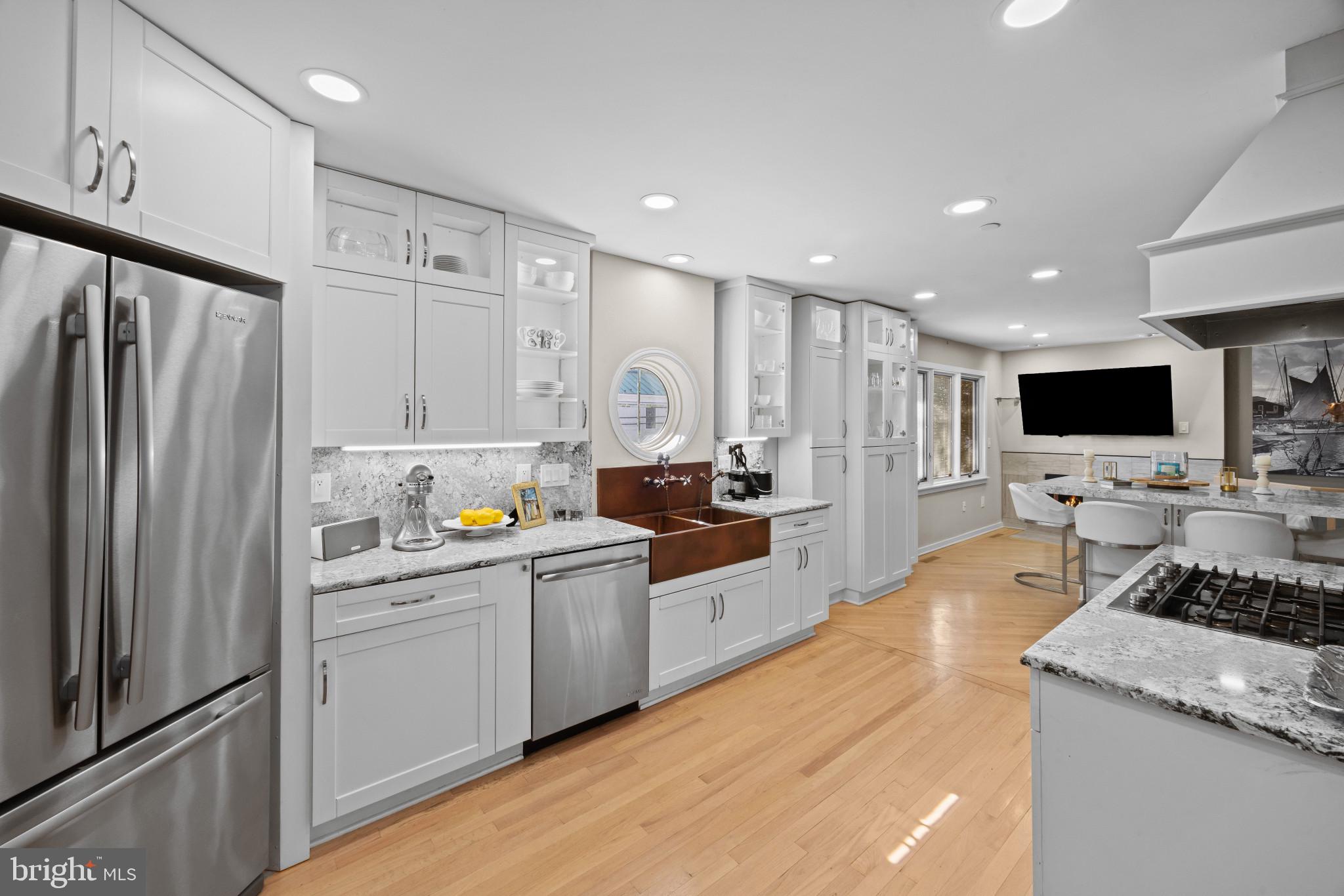 619 Second Street Annapolis, MD 21403 - Photo 17 of 40 Gourmet Kitchen