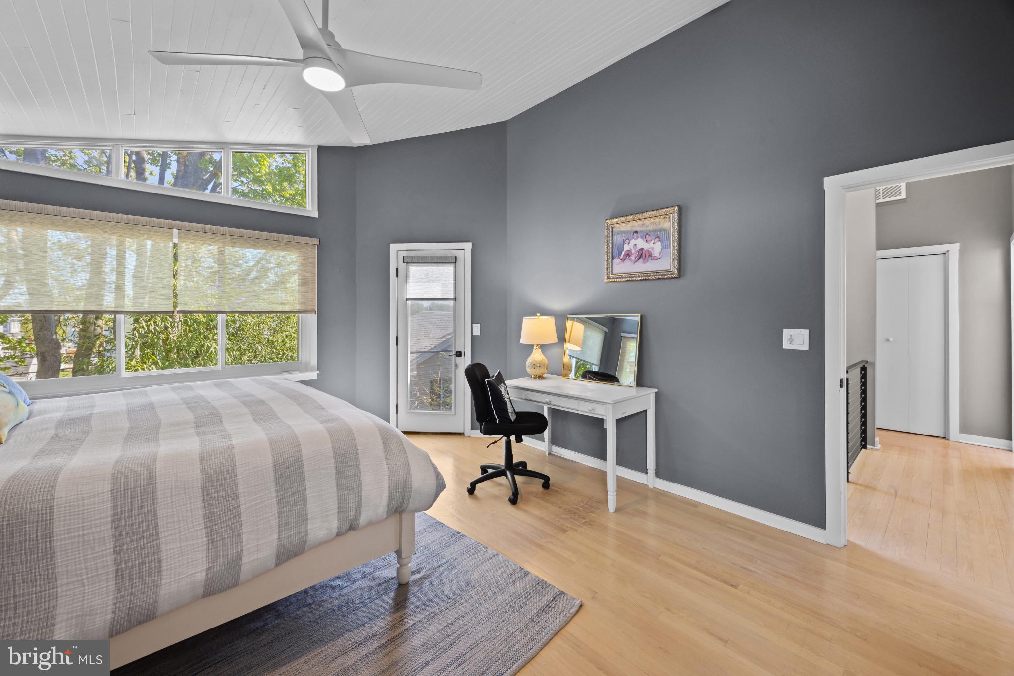 619 Second Street Annapolis, MD 21403 - Photo 21 of 40 Vaulted wood ceiling with balcony access