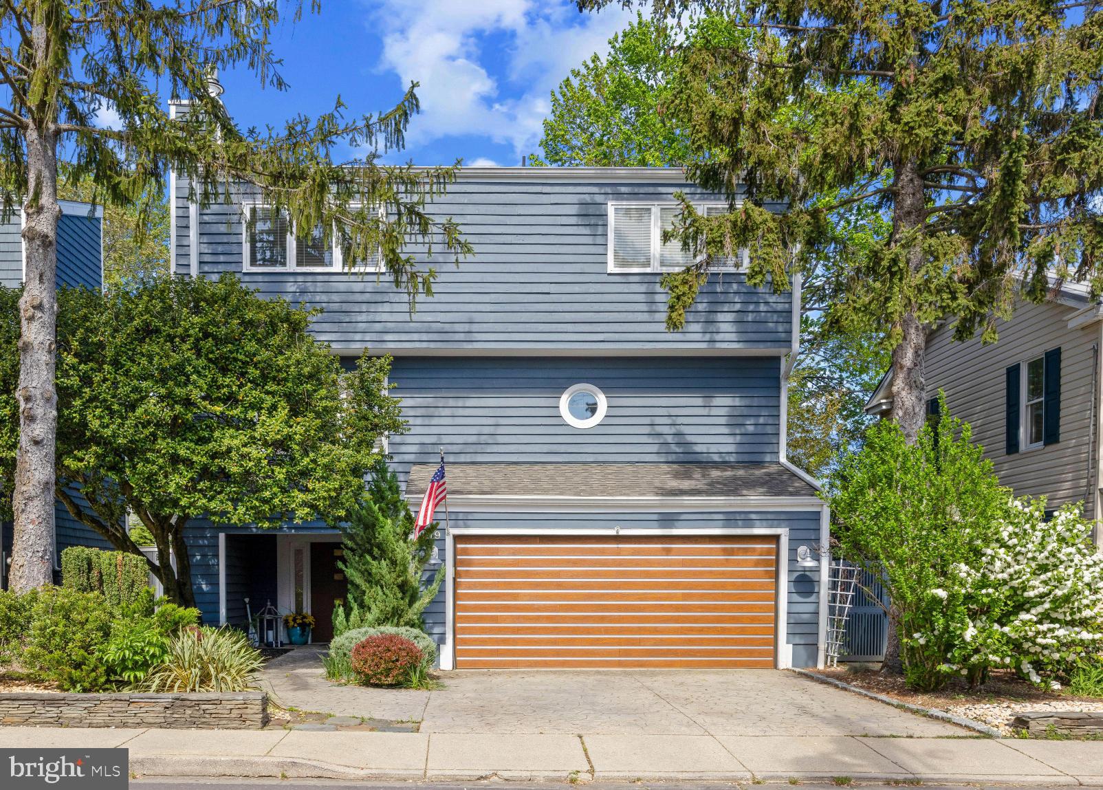 619 Second Street Annapolis, MD 21403 - Photo 32 of 40 2 car garage and driveway parking