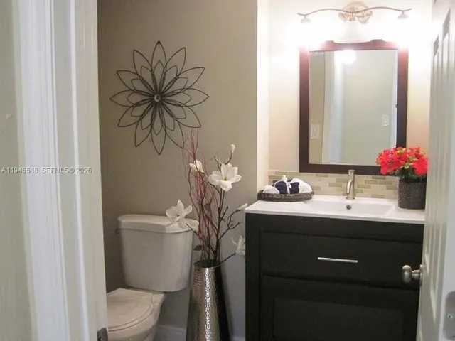 a view of outdoor space